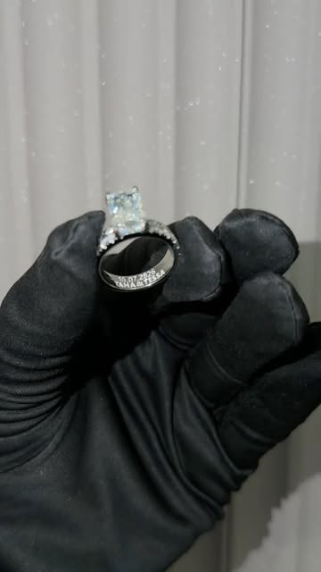 Custom diamond ring from DXB Vault